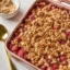 طرز تهیه کرامبل توت فرنگی با شکر قهوه ای بهترین دسر برای دورهمی